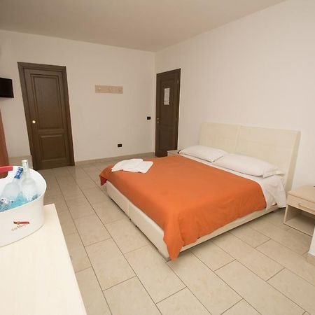 Twin Towers Rooms Lecce Zewnętrze zdjęcie