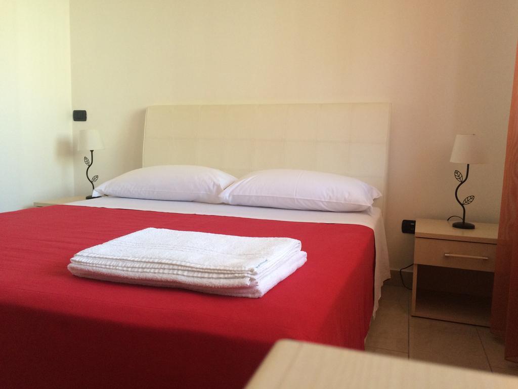 Twin Towers Rooms Lecce Zewnętrze zdjęcie